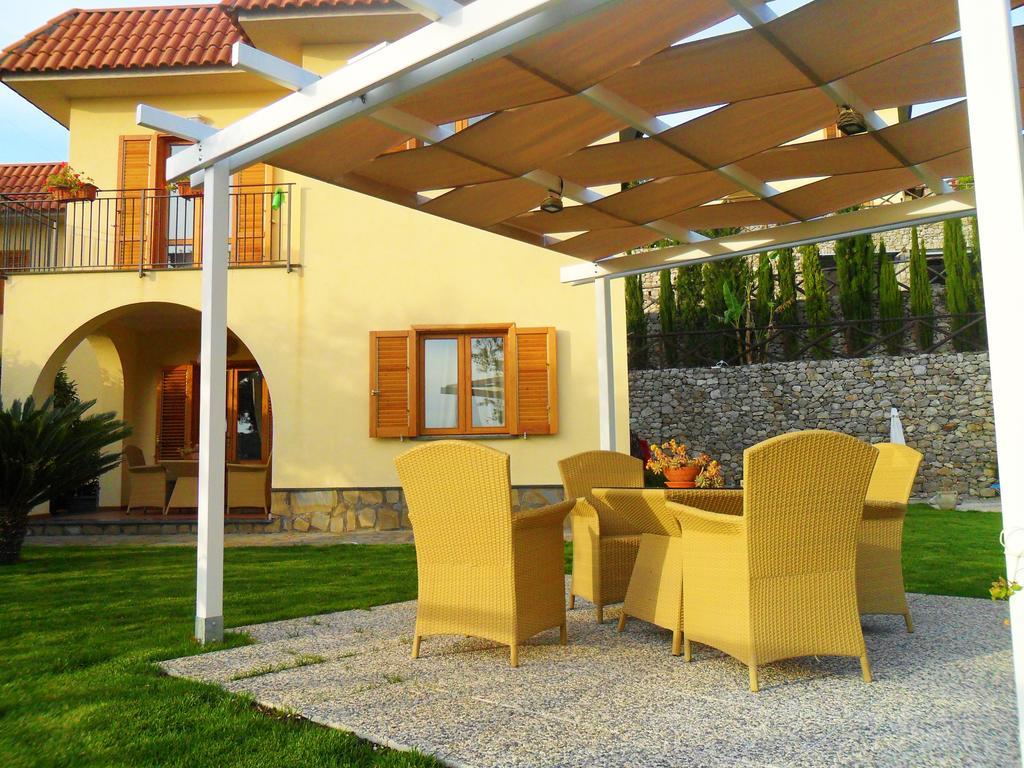 Villa Talea Sant'Agata sui due Golfi Luaran gambar